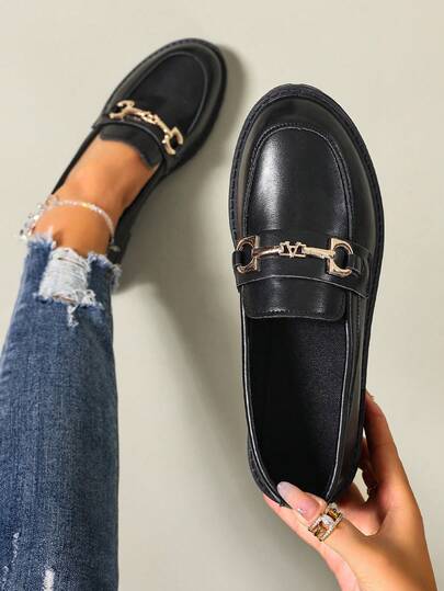 حذاء لوفر من الجلد الأسود للنساء، كعب سميك، سهل الارتداء، مزين بإبزيم معدني، نهاية لامعة، أكسفورد كاجوال، مناسب للربيع والخريف وجميع المواسم