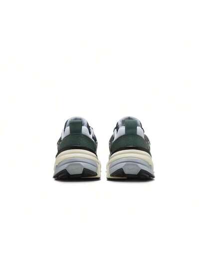 Nike حذاء رياضي خفيف الوزن ومريح للياقة البدنية والجري من نايك، مع وسادة رغوية الكثافة، تصميم جديد مقاوم للتآكل بتصميم رقعي، مناسب للارتداء اليومي والجري الرياضي، أحذية رياضية كاجوال عصرية من الطراز الرجعي V2K RUN HJ4497-300