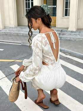 SHEIN Frenchy جمبسوت نسائية بأكمام طويلة وظهر مكشوف بياقة على شكل حرف V وبلون أحادي، مناسبة للارتداء اليومي