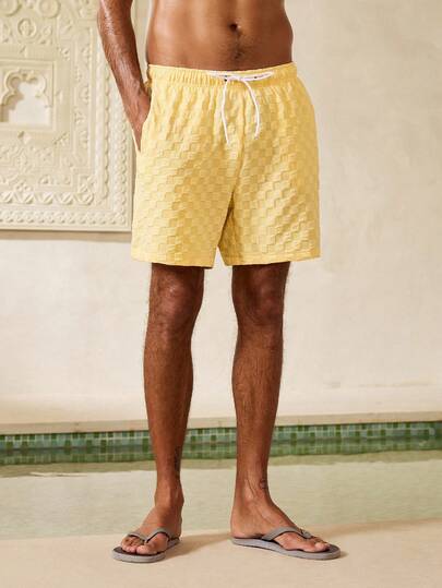 Manfinity Swimmode شورتات شاطئ كاجوال بنقشة لون سادة للرجال