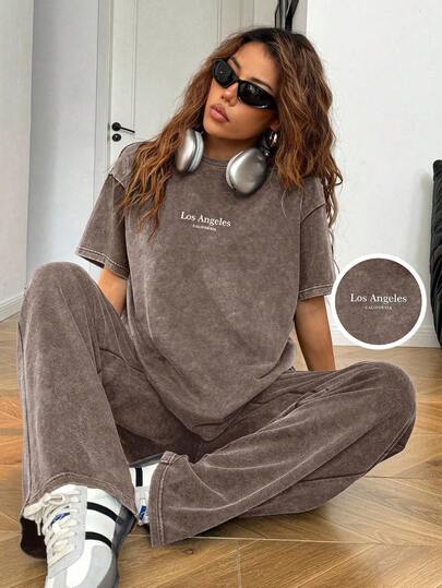 SHEIN EZwear بدلة كاجوال من قطعتين تي شيرت وبنطلون بني مغسول للنساء