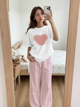 SHEIN Leap Crew طقم ملابس منزلية من السروال الطويل وبلوزة كاجوال بياقة طاقم وأكمام قصيرة، شكل مريح وعملي، مناسب للمراهقات في الربيع والصيف