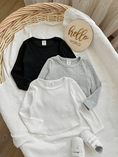 SHEIN LMoss Kids اشتر اثنين واحصل على واحد مجانًا، بدلة طفلة رضيعة كاجوال، بسيطة وجميلة، مع مواد مضادة للخلع، ملابس علوية T-شيرت متعدد الحزم بياقة مستديرة وهيم غير متماثل، مناسب لحفلات عيد الميلاد، حفلات المساء، العروض، حفلات الزفاف، المعمودية، حفلات الاف