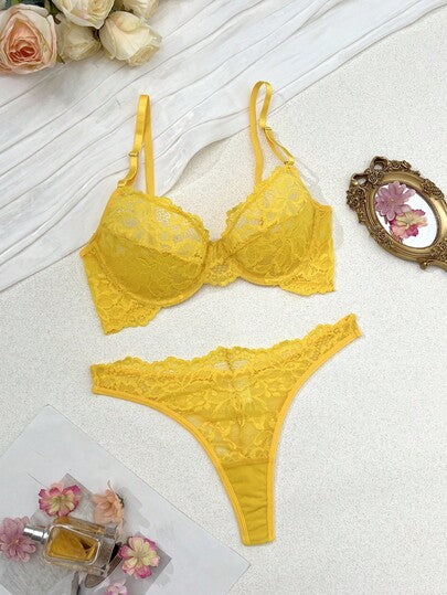 SHEIN طقم ملابس داخلية رومانسي أنيق من الدانتيل الأزهار الفرنسي، ملابس داخلية نسائية مثيرة