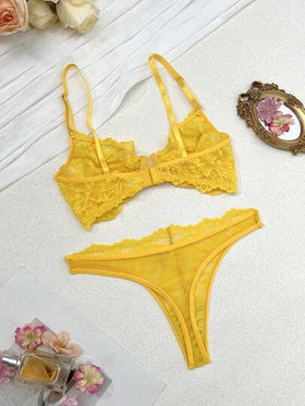 SHEIN طقم ملابس داخلية رومانسي أنيق من الدانتيل الأزهار الفرنسي، ملابس داخلية نسائية مثيرة