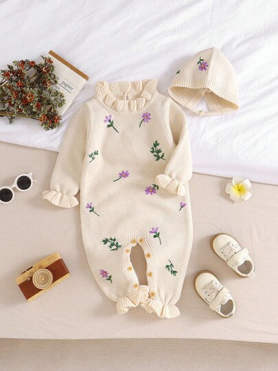 SHEIN Vintaside Kids مجموعة طفل بيج 2 قطعة: رومبير رومبر مطرزة بالزهور + قبعة، أنيقة وجذابة