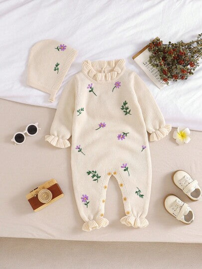 SHEIN Vintaside Kids مجموعة طفل بيج 2 قطعة: رومبير رومبر مطرزة بالزهور + قبعة، أنيقة وجذابة