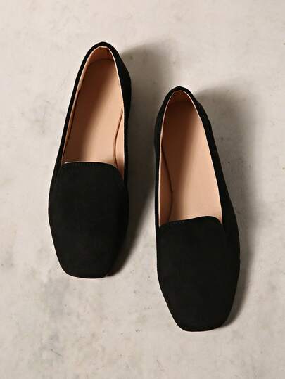 حذاء نسائي مسطح بتصميم مربع الأصبع وقاع ناعم، للربيع 2026 ، أحذية نسائية خريفية بتصميم أنيق وعملي على طراز أمريكي قديم، أحذية نسائية أنيقة باللون الأسود والبني والجلد الأحمر المخملي للمكتب، أحذية نسائية رسمية بتصميم ماري جين، أحذية كاجوال بتصميم لون سادة