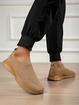 أحذية رياضية صيفية للرجال زائدي الحجم، قابلة للانزلاق، سهلة التنفس مصنوعة من الشبك، أخفاف وسادة هوائية، كاجوال مريحة لكبار السن لركض