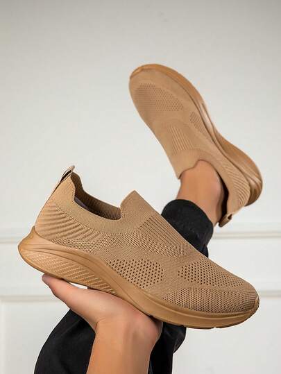 أحذية رياضية صيفية للرجال زائدي الحجم، قابلة للانزلاق، سهلة التنفس مصنوعة من الشبك، أخفاف وسادة هوائية، كاجوال مريحة لكبار السن لركض