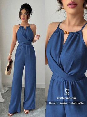 SHEIN PETITE جمبسوت قصيرة نسائية كاجوال من قماش كريب بتصميم عنق حلقة مزين بالخرز وربطة خصر بأزرار، مناسبة للربيع والصيف