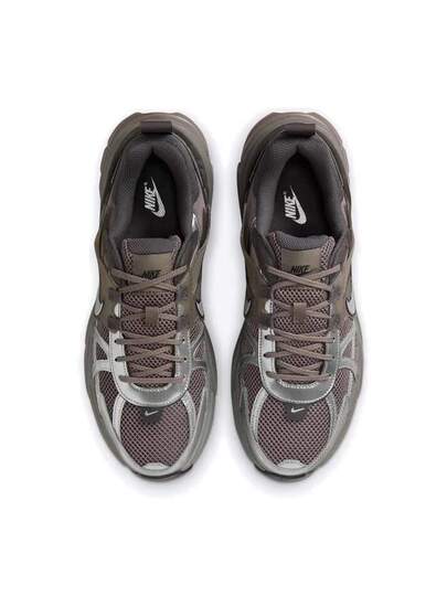Nike حذاء رياضي كاجوال كتلي رجالي من نايك V2K RUN ريترو HQ1678-200