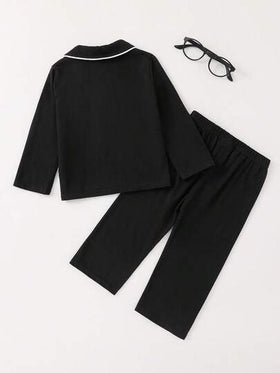 SHEIN مجموعة بيجامة للأطفال الصبيان 2 قطعة، بنطلون وبلوزة كم طويل أسود بياقة كاجوال