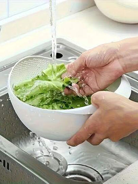 1 قطعة غسالة أرز للمطبخ، منخل، حوض غسيل بلاستيكي، غسالة أرز متعددة الوظائف، منخل أرز، سلة تصريف بلاستيكية، سلة تنظيف خضروات وفواكه منزلية، تصميم مثقب، تصريف فعال، أداة مطبخ متينة. مناسبة لغسل وتصريف الخضروات والفواكه والأرز.