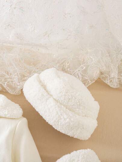 Emery Rose Kids Emery Rose Kids جاكيت مقنعة بيضاء جميلة للفتاة الصغيرة، طقم قفازات، متعددة الاستخدامات للخريف/الشتاء