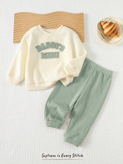 Cozy Pixies مجموعة من قميص ثقيل كرو نيك طويل الأكمام مطبوع بحرف للأطفال الصبيان وبنطلون جوجر بخصر مطاطي، قطعتان