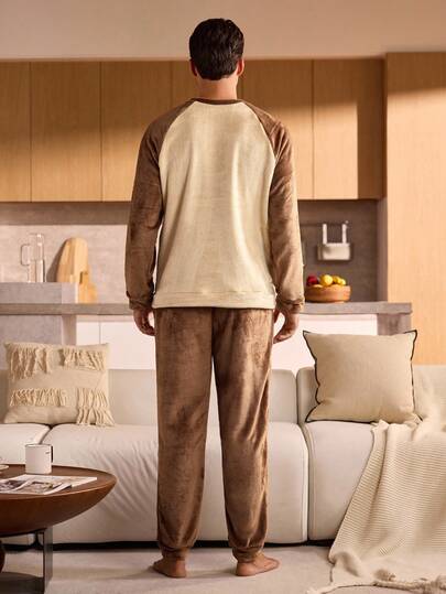 Manfinity Underwear&Sleepwear Basics طقم بيجامة رجالي من قطعتين، ملابس علوية بياقة طاقم وأكمام طويلة وبنطلون طويل من القطيفة الناعمة، ملابس خريفية وشتوية مريحة