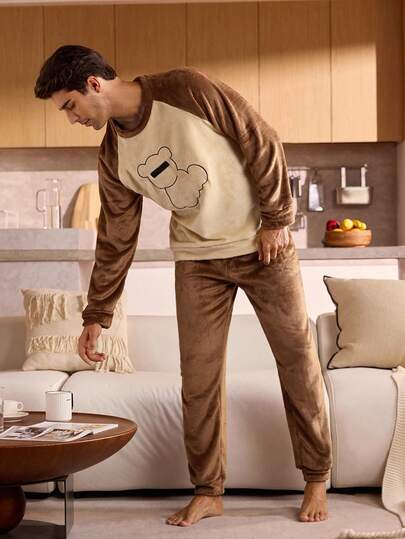 Manfinity Underwear&Sleepwear Basics طقم بيجامة رجالي من قطعتين، ملابس علوية بياقة طاقم وأكمام طويلة وبنطلون طويل من القطيفة الناعمة، ملابس خريفية وشتوية مريحة