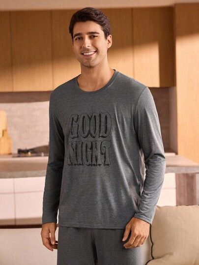 Manfinity Underwear&Sleepwear Basics ملابس علوية رجالي بياقة مستديرة مطبوع عليه حرف، قطني مريح وقابل للتنفس، ملابس منزلية مناسبة للخريف والشتاء