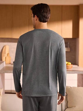Manfinity Underwear&Sleepwear Basics ملابس علوية رجالي بياقة مستديرة مطبوع عليه حرف، قطني مريح وقابل للتنفس، ملابس منزلية مناسبة للخريف والشتاء