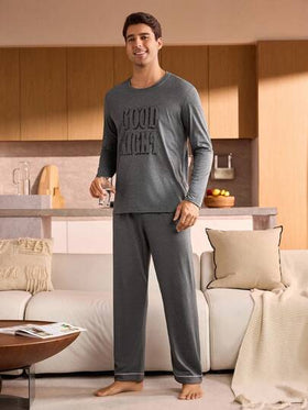 Manfinity Underwear&Sleepwear Basics ملابس علوية رجالي بياقة مستديرة مطبوع عليه حرف، قطني مريح وقابل للتنفس، ملابس منزلية مناسبة للخريف والشتاء