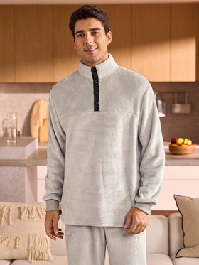 Manfinity Underwear&Sleepwear Basics بدلة رياضية رجالية من الفليس ذات ياقة عالية وأزرار نصفية، ملابس علوية بأكمام طويلة وبنطال فضفاض، بتصميم مريح وناعم، ملابس خريف وشتاء