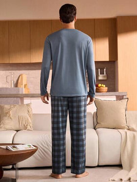 Manfinity Underwear&Sleepwear Basics طقم ملابس علوية وبنطلون رياضي كاجوال للرجال، ملابس شتوية للرجال طقم بيجامة للنوم، عيد الميلاد
