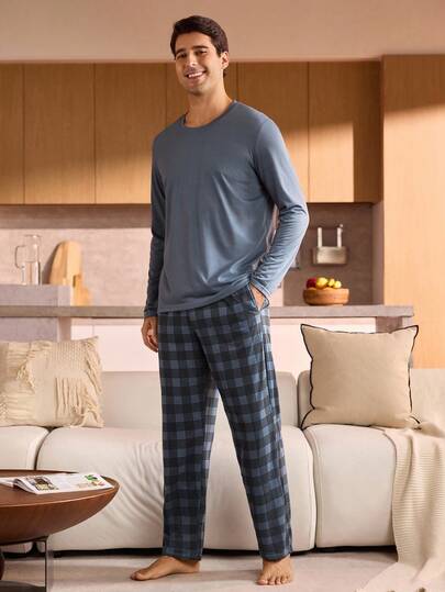 Manfinity Underwear&Sleepwear Basics طقم ملابس علوية وبنطلون رياضي كاجوال للرجال، ملابس شتوية للرجال طقم بيجامة للنوم، عيد الميلاد