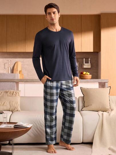 Manfinity Underwear&Sleepwear Basics بدلة نوم رجالية من قطعتين، ملابس علوية بياقة طاقم بأكمام طويلة وبنطال مربعات، ملابس شتوية للرجال مجموعة ملابس منزلية
