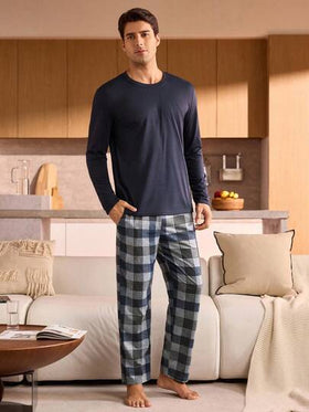 Manfinity Underwear&Sleepwear Basics بدلة نوم رجالية من قطعتين، ملابس علوية بياقة طاقم بأكمام طويلة وبنطال مربعات، ملابس شتوية للرجال مجموعة ملابس منزلية