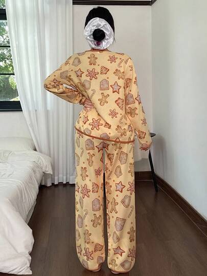 SHEIN طقم بيجامة نسائية كاجوال بسروال وبلوزة كم طويل مطبوع عليها رسومات عيد الميلاد مثل رجل زنجبيل والثلج، ملابس خريف وشتاء