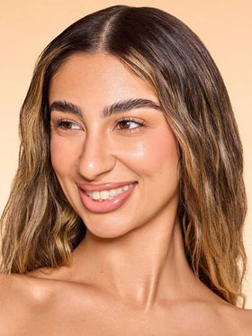 SHEGLAM Dew & Done ملون خفيف للبشرة مع Spf20-Nude علامة تجارية جمال مكياج ميكب مستحضرات تجميل للنساء الفتيات مثالي لفصل الشتاء الربيع مثالي ل- Y2K أزياء أنيقة رمضان هدية حفلة جاهز أفضل لون
