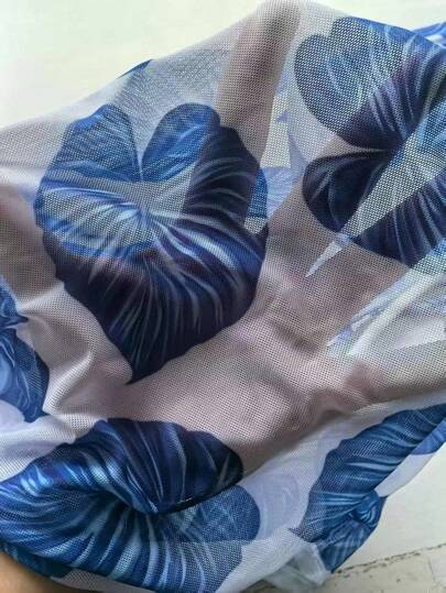 SHEIN Swim مجموعة بيكيني على شكل مثلث عشوائي مع غطاء شاطئ متخيل وردي، عنق معصم