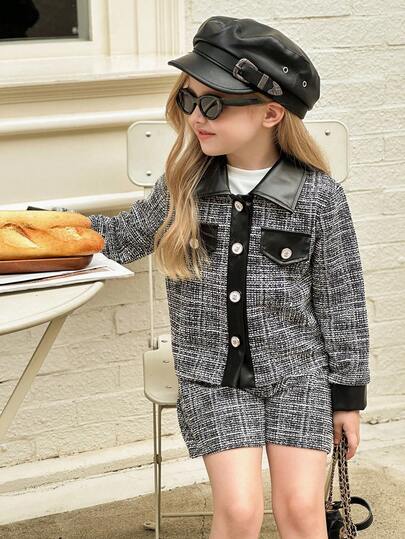 SHEIN Elladie kids طقم ملابس شتوي للفتيات الصغيرات يتكون من جاكيت أكمام طويلة بتصميم جيب وهمي باللونين الأسود والأبيض مع شورت رياضي مريح