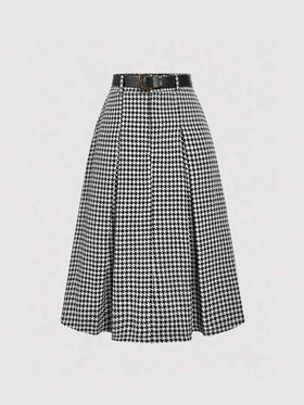 SHEIN MOD تنورة بنمط هندسي بني اللون، بطراز كولومبي