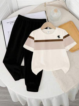 SHEIN طقم ملابس علوية وبنطلون قصير الأكمام بياقة دائرية وطراز مخطط للأولاد الرضع