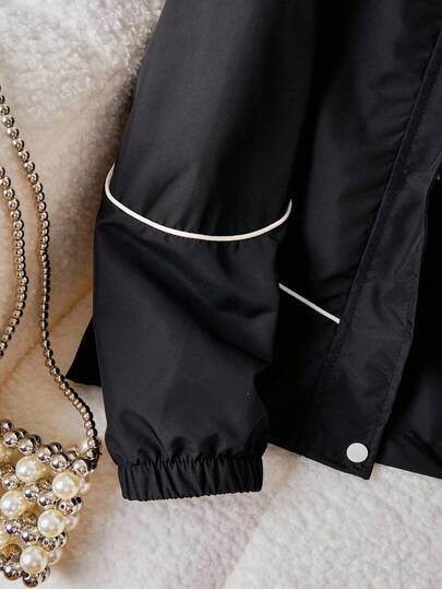 SHEIN جاكيت كاجوال متعدد الاستخدامات للبنات، أسود مع حبل أبيض للزينة، أساور مطاطية، أزرار معدنية فضية، مناسب للمدرسة والتنقل والخروجات والرياضة، يمكن ارتداؤه مع بلوزات طويلة الأكمام وبنطلونات