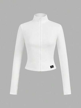 SHEIN EZwear قطعتان من ملابس اليوغا والياقة البدنية المرنة المصممة بشكل مثالي باللونين الأبيض والأسود، تي شيرت بأكمام طويلة مزين بطباعة حرفية أنيقة مناسبة للخريف والشتاء