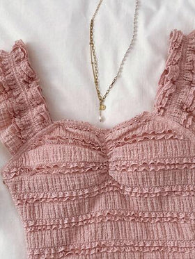 SHEIN بلوزة أبيض مع أكمام قصيرة مزين بالدانتيل، ملابس علوية مناسبة لشرب الشاي بعد الظهر أو للعطلة على الشاطئ