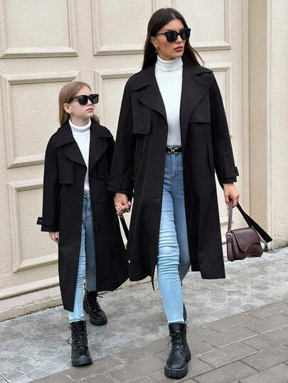 SHEIN Serisse Kids معطف طويل فضفاض مزين بوشاح وجيب وربطة عنق للفتيات المراهقات، بأسلوب عسكري كاجوال، مناسب للتنقل والأنشطة الخارجية، للعودة إلى المدرسة، ملابس متطابقة للأم والابنة