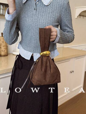 low tea 1 حقيبة يد من قماش الجلد الأحادي اللون للنساء، حقيبة صغيرة مطوية بزخرفة معدنية وسحاب إغلاق، مناسبة للاستخدام اليومي والخروج