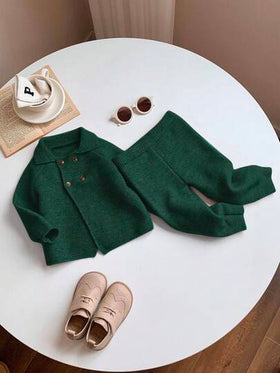 SHEIN مجموعة كنزة صوفية وبنطلون بأكمام طويلة ذات لون أحادي للأطفال الصغار، مناسبة للخريف والشتاء، قطعتان