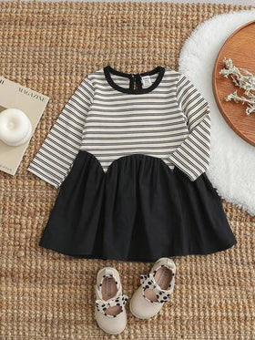 SHEIN فستان بناتي مخطط بأكمام طويلة للأطفال من عمر 0-3 سنوات، بتصميم رقعي مع كشكشة سوداء في الذيل، فستان عصري للخريف