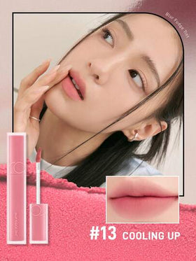 Rom&nd رومان BLUR FUDGE TINT مرطب، نقي في اللون، مقاوم للماء وطويل الأمد دون أن يكون دهنيًا. مكياج كوري، 5 جرام / 0.17 أونصة