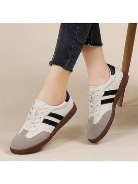 Shoes أحذية رياضية ألمانية الطراز القديم للبنات والأولاد | أحذية رياضية بنعل ناعم أبيض للعباءة | أحذية مريحة وقابلة للتنفس للمشي | تصميم كلاسيكي رجعي للارتداء اليومي