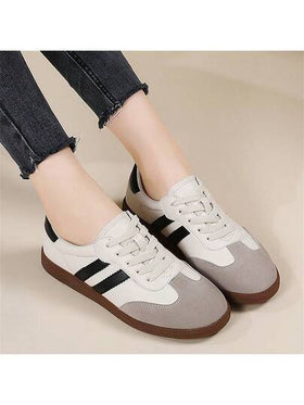 Shoes أحذية رياضية ألمانية الطراز القديم للبنات والأولاد | أحذية رياضية بنعل ناعم أبيض للعباءة | أحذية مريحة وقابلة للتنفس للمشي | تصميم كلاسيكي رجعي للارتداء اليومي