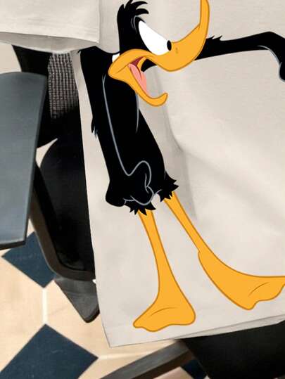 Looney Tunes X Manfinity Manfinity Joysei تي شيرت كاجوال للرجال بياقة مستديرة وأكمام قصيرة، بطبعات كرتونية، صيفي