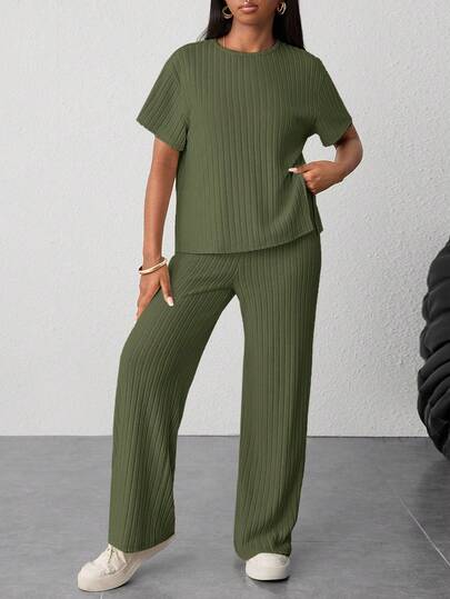 SHEIN طقم قطعتين كاجوال للفتيات المراهقات، ملابس علوية كنزة قصير الأكمام وبنطلون واسع الساق، مريح للارتداء اليومي، طقم بنطلون وأعلى للصيف/الشاطئ، طقم قطعتين كاجوال للنساء، طقم محبوك مضلع