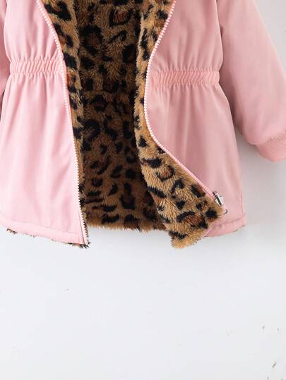 SHEIN Playful Pals معطف أنثوي للأطفال الرضع والصغار من سن 0-3 سنوات، مناسب للخريف والشتاء، مبطن بفرو صناعي قابل للعكس، بطبعة نمر وأسود سادة، متوسط الطول