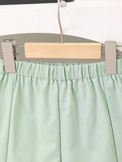 SHEIN Playful Pals مجموعة فتاة شابة أنيقة وحلوة تتكون من ملابس علوية مزينة بفيونكة + بنطلون ساق واسعة، للربيع/الخريف
